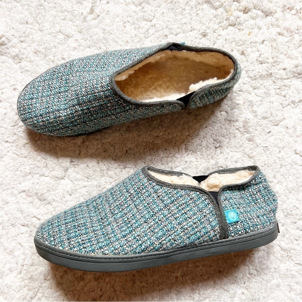 Ocean Minded Blue Gray Tweed Sherpa Lined Slippers/Shoes Size 8.5